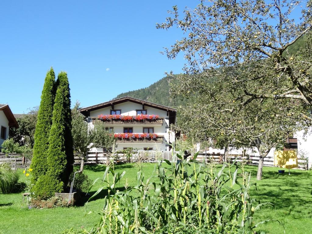 Gaestehaus Zwischenberger โอเบอร์เวลลัค ภายนอก รูปภาพ