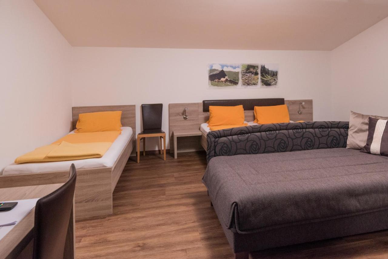 Gaestehaus Zwischenberger โอเบอร์เวลลัค ภายนอก รูปภาพ